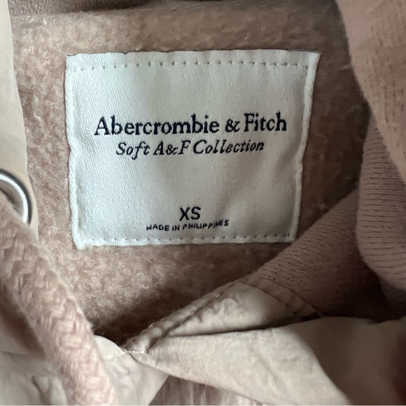 ABERCROMBIE AND FITCH TAN NYLON MIX “SUNDAY” CROPPED HOODIE SIZE XS - Picture 8 of 9